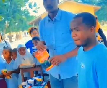 Anil Akitembelea Watoto Wenye Mahitaji Maalumu. Mtwala. Shule ya Nanguluwe